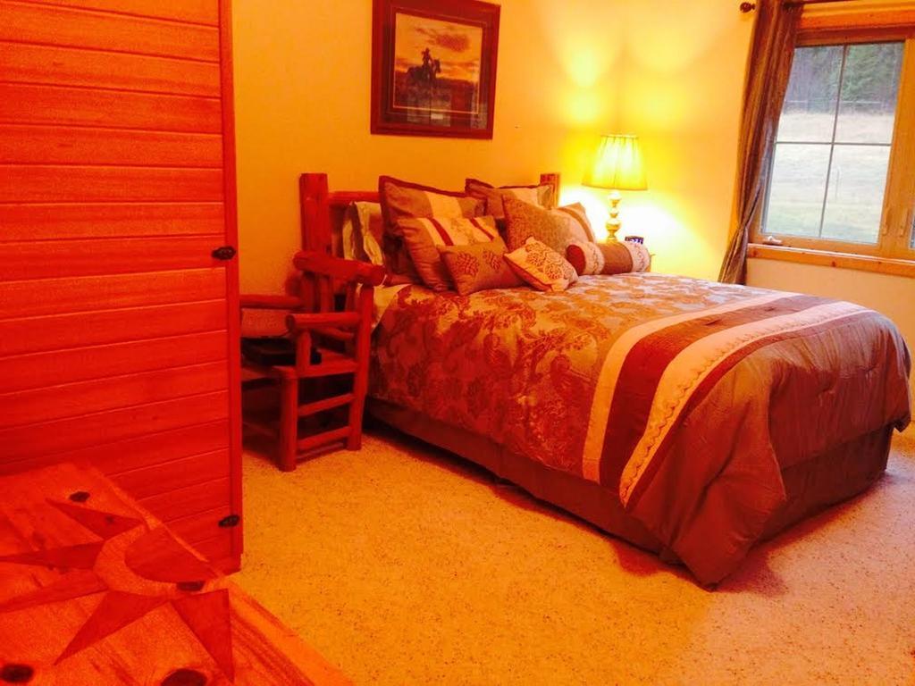 Gaynor Ranch Bed & Breakfast Polson Rum bild